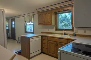 1005 Skylark Ln, Albert Lea, MN 56007 - Photo 12