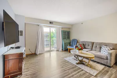 880 Lyn Way #304, Hastings, MN 55033 - Photo 2