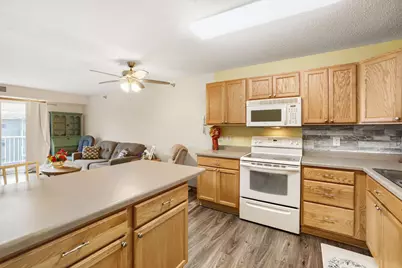 880 Lyn Way #304, Hastings, MN 55033 - Photo 4