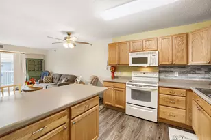 880 Lyn Way, Hastings, MN 55033 - Photo 4