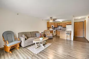 880 Lyn Way, Hastings, MN 55033 - Photo 2