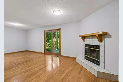 8865 Norway Street NW, Coon Rapids, MN 55433 - Photo 18