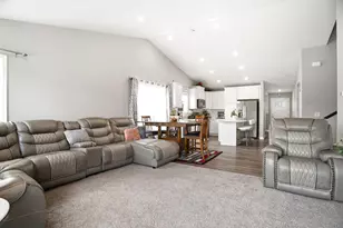 12839 Fraizer St NE, Blaine, MN 55449 - Photo 34