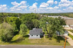 387 2nd St S, Bayport, MN 55003 - Photo 38