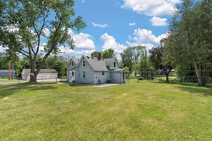 387 2nd St S, Bayport, MN 55003 - Photo 32