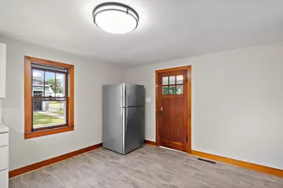387 2nd Street S, Bayport, MN 55003 - Photo 6