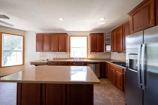 17461 Haralson Dr, Eden Prairie, MN 55347 - Photo 8