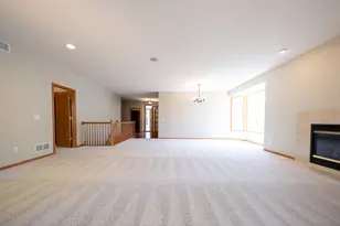 17461 Haralson Dr, Eden Prairie, MN 55347 - Photo 4