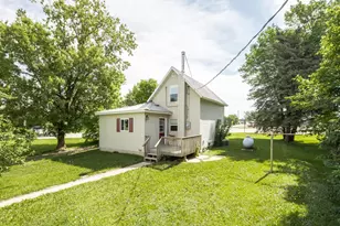 402 Sanstead St W, Garfield, MN 56332 - Photo 2