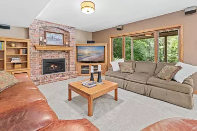 13687 Dunbar Way, Apple Valley, MN 55124 - Photo 22