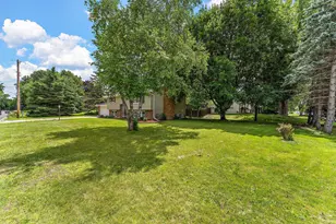 9311 47th Ave N, New Hope, MN 55428 - Photo 2