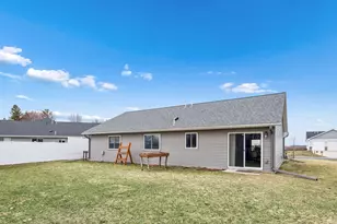 555 Western Ave, Green Isle, MN 55338 - Photo 20