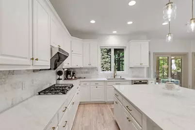 8562 French Curve, Eden Prairie, MN 55347 - Photo 6