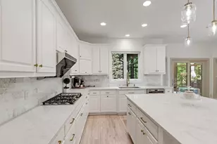 8562 French Curve, Eden Prairie, MN 55347 - Photo 6