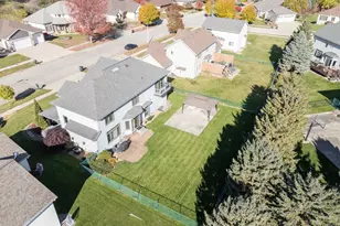 2980 Darcy Dr NE, Rochester, MN 55906 - Photo 2