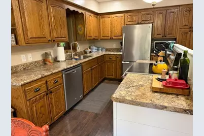 725 S Gilman Avenue, Litchfield, MN 55355 - Photo 6