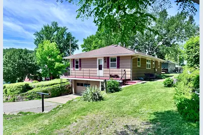 604 Hawthorn Street, Red Wing, MN 55066 - Photo 2