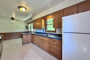 604 Hawthorn St, Red Wing, MN 55066 - Photo 2