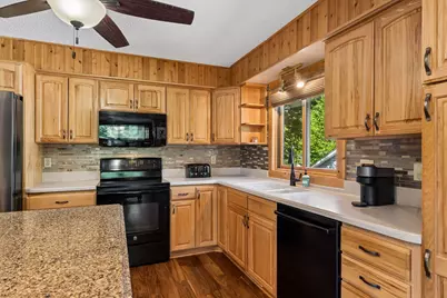 8124 W 102nd Street, Bloomington, MN 55438 - Photo 14