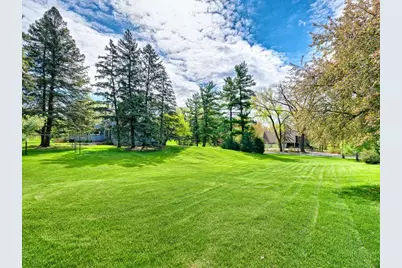 205 Oakview Road, West Saint Paul, MN 55118 - Photo 32
