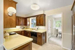 205 Oakview Rd, West Saint Paul, MN 55118 - Photo 14