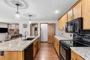 16740 Elmore Trail, Faribault, MN 55021 - Photo 14