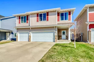 6267 59th Ave S, Fargo, ND 58104 - Photo 2