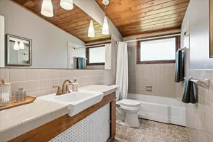 8015 Wynnwood Rd, Golden Valley, MN 55427 - Photo 24