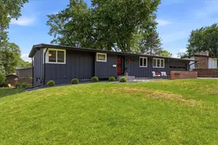 8015 Wynnwood Rd, Golden Valley, MN 55427 - Photo 2