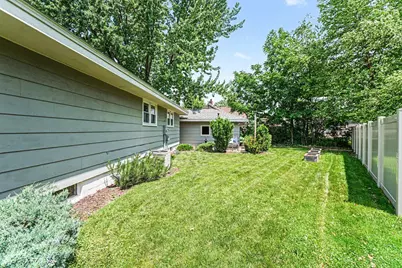 531 Locust Street, Chaska, MN 55318 - Photo 22