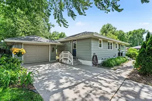 531 Locust St, Chaska, MN 55318 - Photo 24