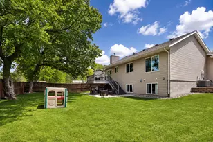 2040 Greenwood Dr, Owatonna, MN 55060 - Photo 22