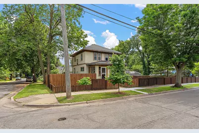 982 Case Avenue, Saint Paul, MN 55106 - Photo 6
