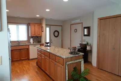 537 Cassandra Drive, New Richmond, WI 54017 - Photo 6