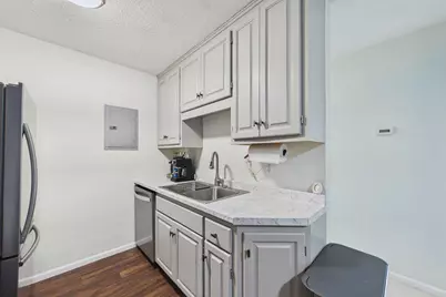 2801 Flag Avenue N #222, New Hope, MN 55427 - Photo 8