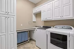 10058 Indigo Dr, Eden Prairie, MN 55347 - Photo 32