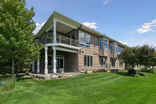 10058 Indigo Dr, Eden Prairie, MN 55347 - Photo 56