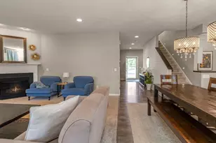 9231 Lighthouse Ln, Woodbury, MN 55129 - Photo 8