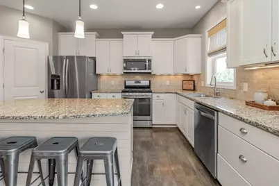9231 Lighthouse Lane, Woodbury, MN 55129 - Photo 14