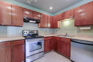 1601 Cohansey St, Saint Paul, MN 55117 - Photo 10