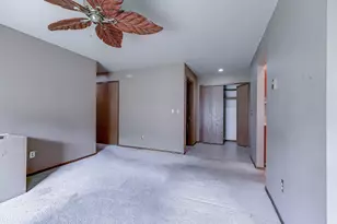 1601 Cohansey St, Saint Paul, MN 55117 - Photo 18