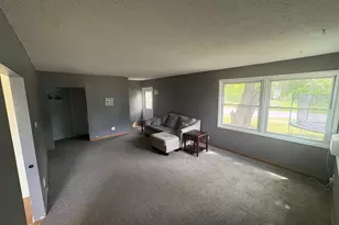 2835 8th Ave E, Hibbing, MN 55746 - Photo 2