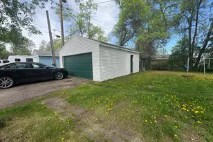 2835 8th Ave E, Hibbing, MN 55746 - Photo 14