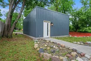 2434 Irving Ave N, Minneapolis, MN 55411 - Photo 54