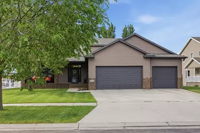 4724 Lavonne Court S, Fargo, ND 58104 - Photo 1