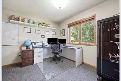 4724 Lavonne Court S, Fargo, ND 58104 - Photo 24