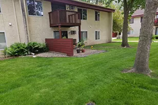 157 Mindy Ln, Montrose, MN 55363 - Photo 4