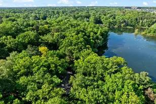 8282 Hidden Bay Ct N, Lake Elmo, MN 55042 - Photo 10