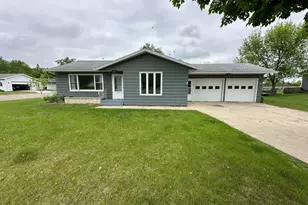 824 Irving Ave SW, Wadena, MN 56482 - Photo 26