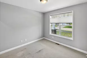 11210 Meadow View Ln, Maple Grove, MN 55311 - Photo 16